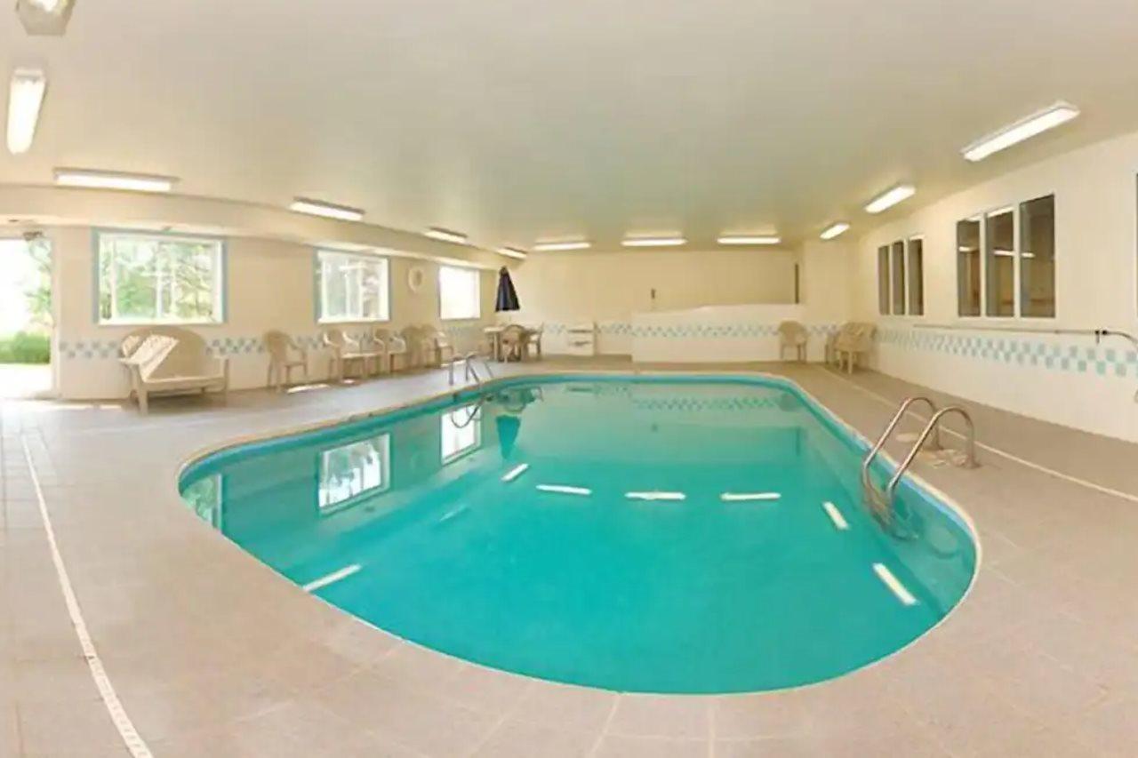 Quality Inn & Suites Sturgeon Bay Luaran gambar